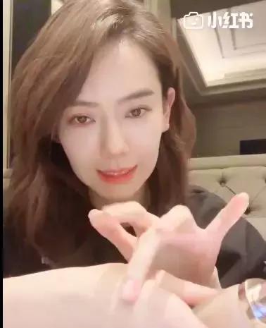 海蓝之谜养肤粉底液使用方法,海蓝之谜粉底液适合什么肤质