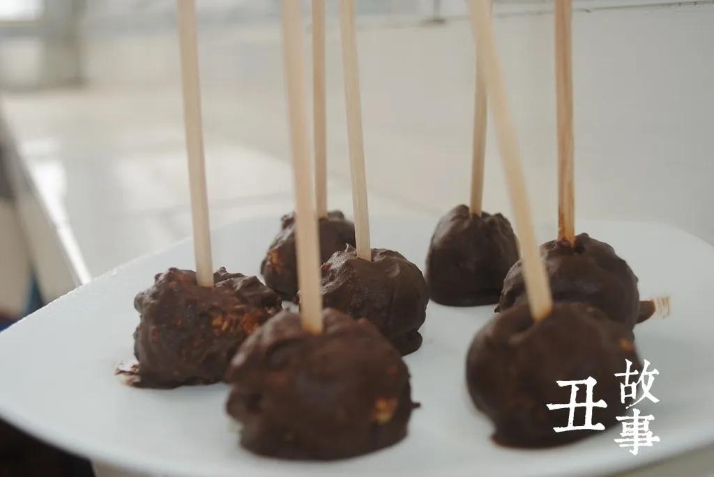 患了暴食症的清华学渣，用一种特殊方式救了自己