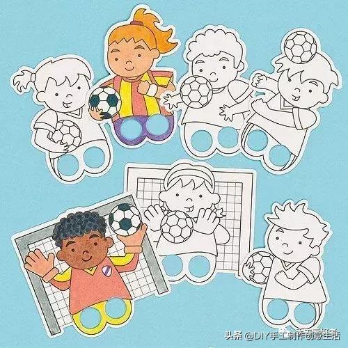 球迷爸爸靠指偶游戏带娃，手工制作的指偶乐趣多