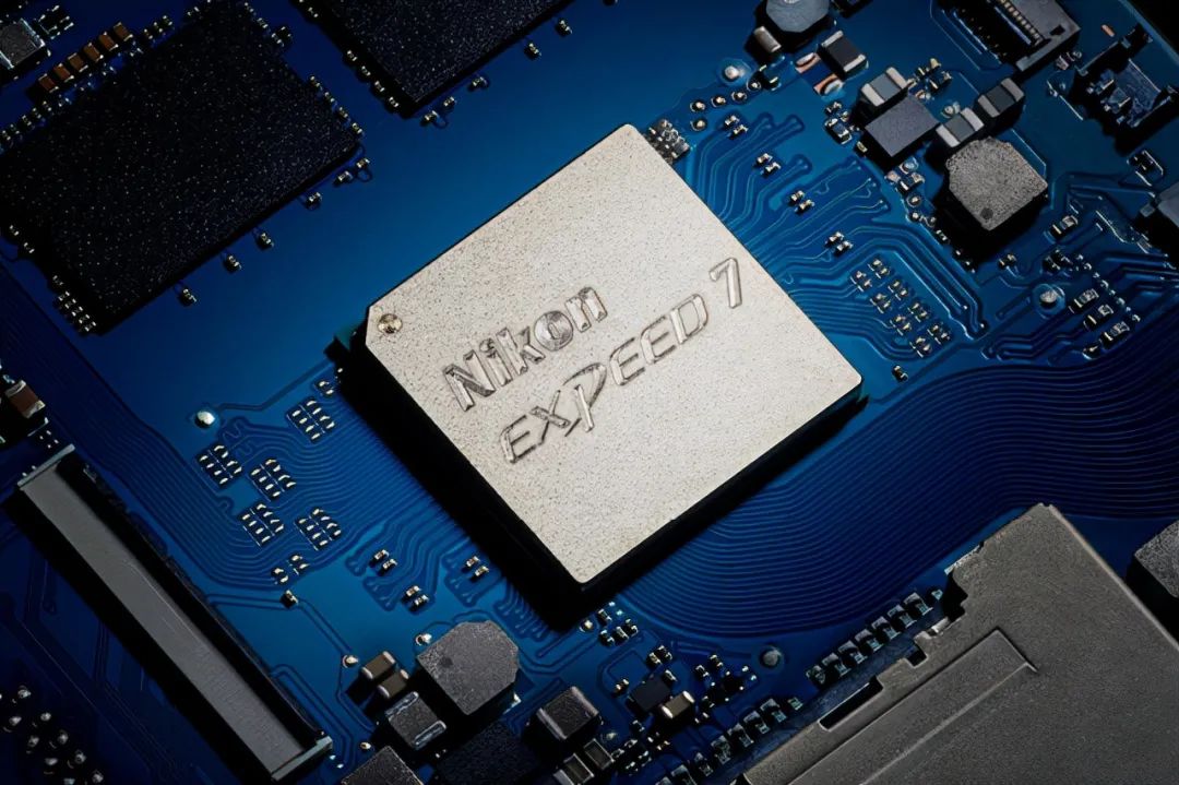 尼康z2470f4和24200选哪个好,尼康旗舰微单z9将问世中关村在线