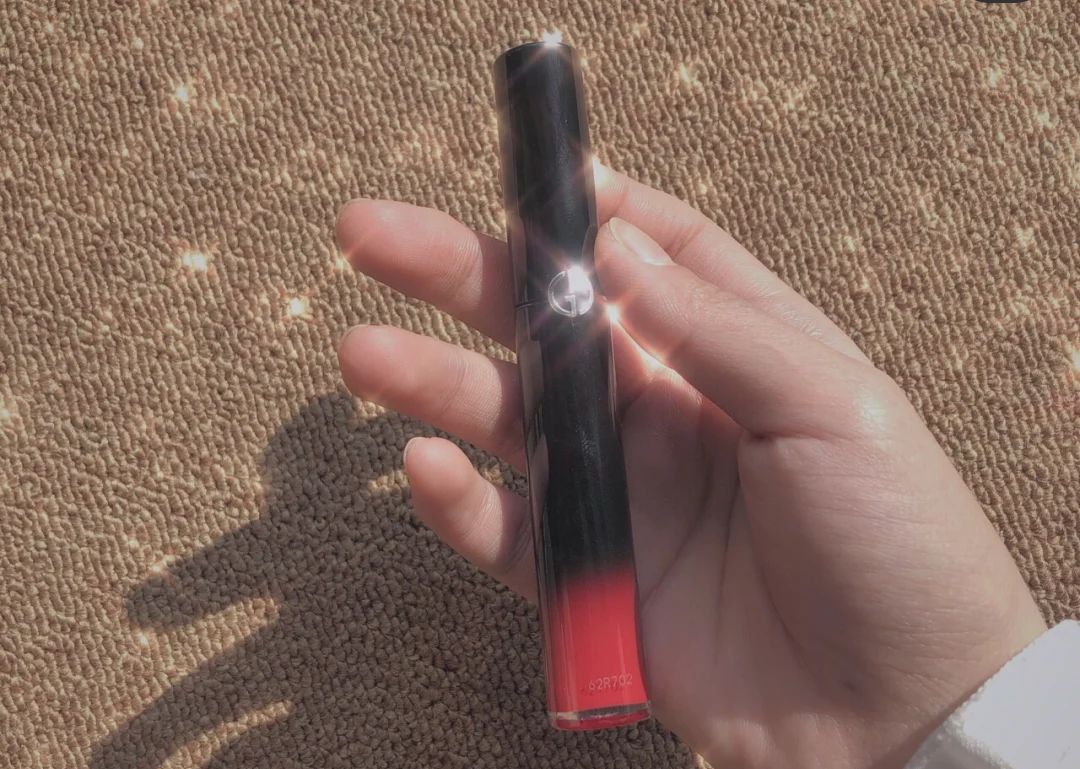 阿玛尼斩男色是几号,黑管阿玛尼试色