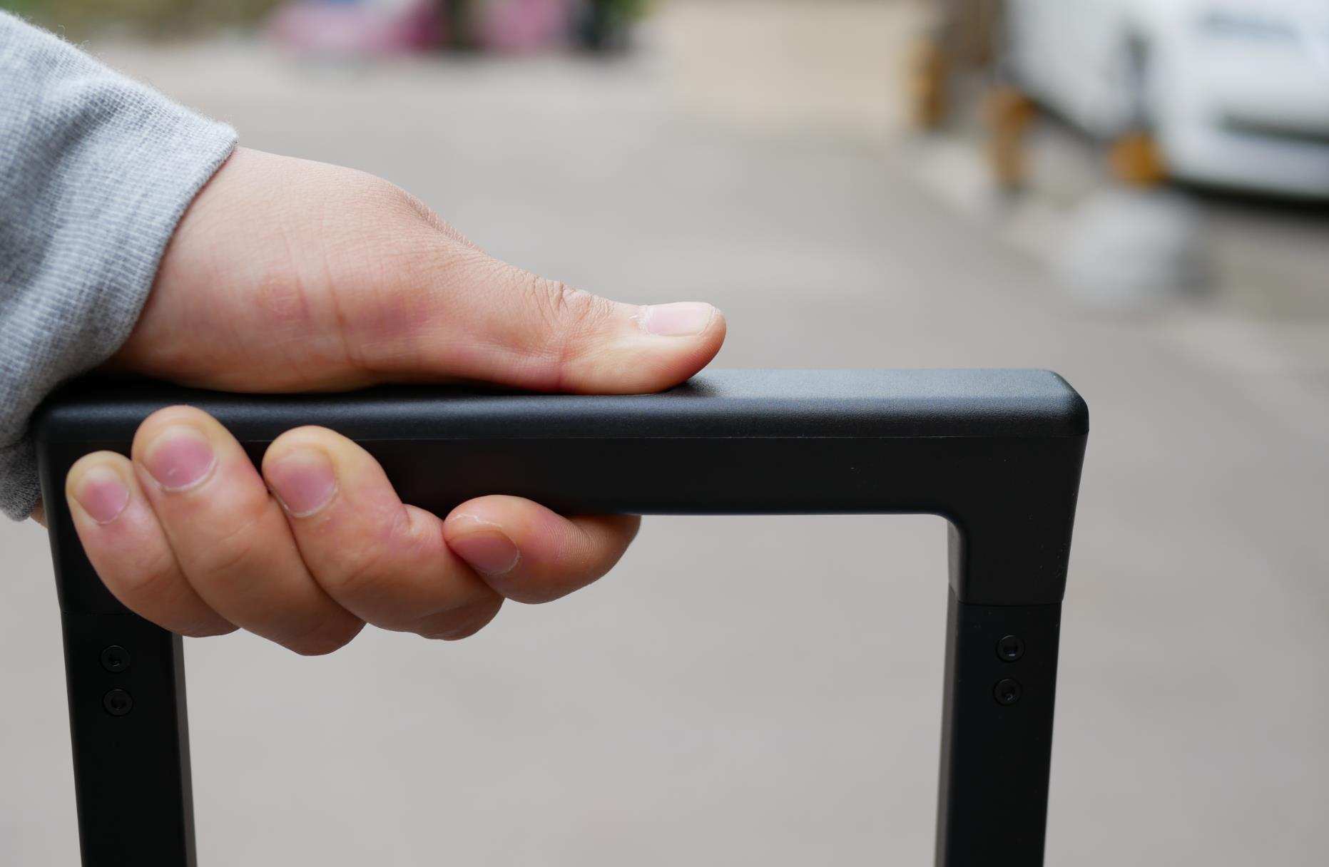 20寸行李箱测评地平线8号,level8地平线八号行李箱颜色