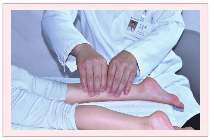 腿抽筋经络穴位按摩高清视频,腿抽筋按摩针灸穴位图