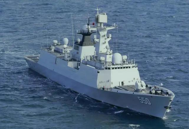 歼16模拟攻击美航母,f-16护航战斗机