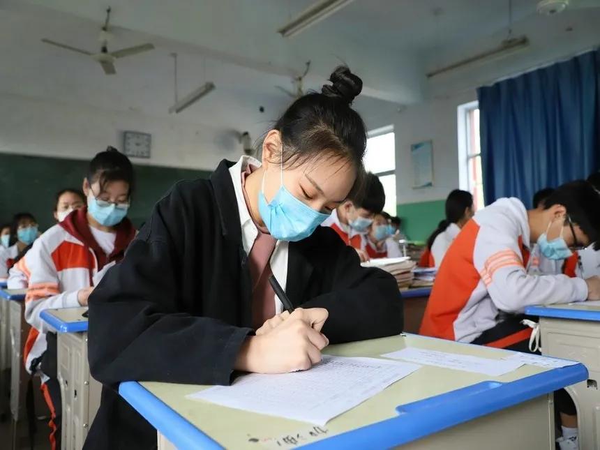 同气连枝，共盼春来！焦作四中高三学子今日重返校园