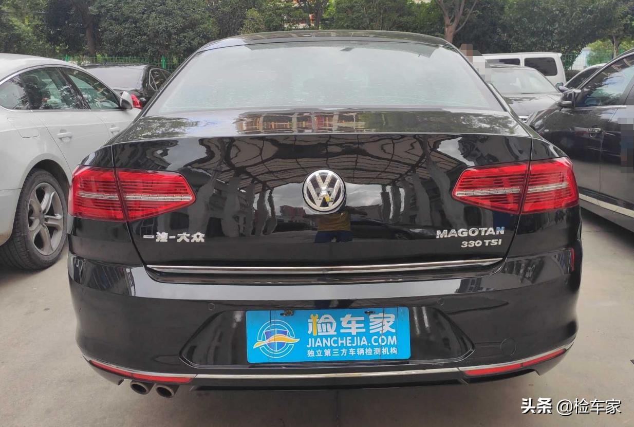 大众迈腾车子,18年顶配迈腾现在值多少