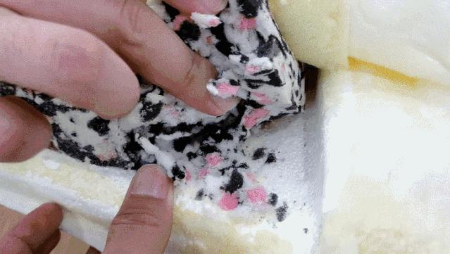 花了4440元买东西,花了1699元买了个玩具