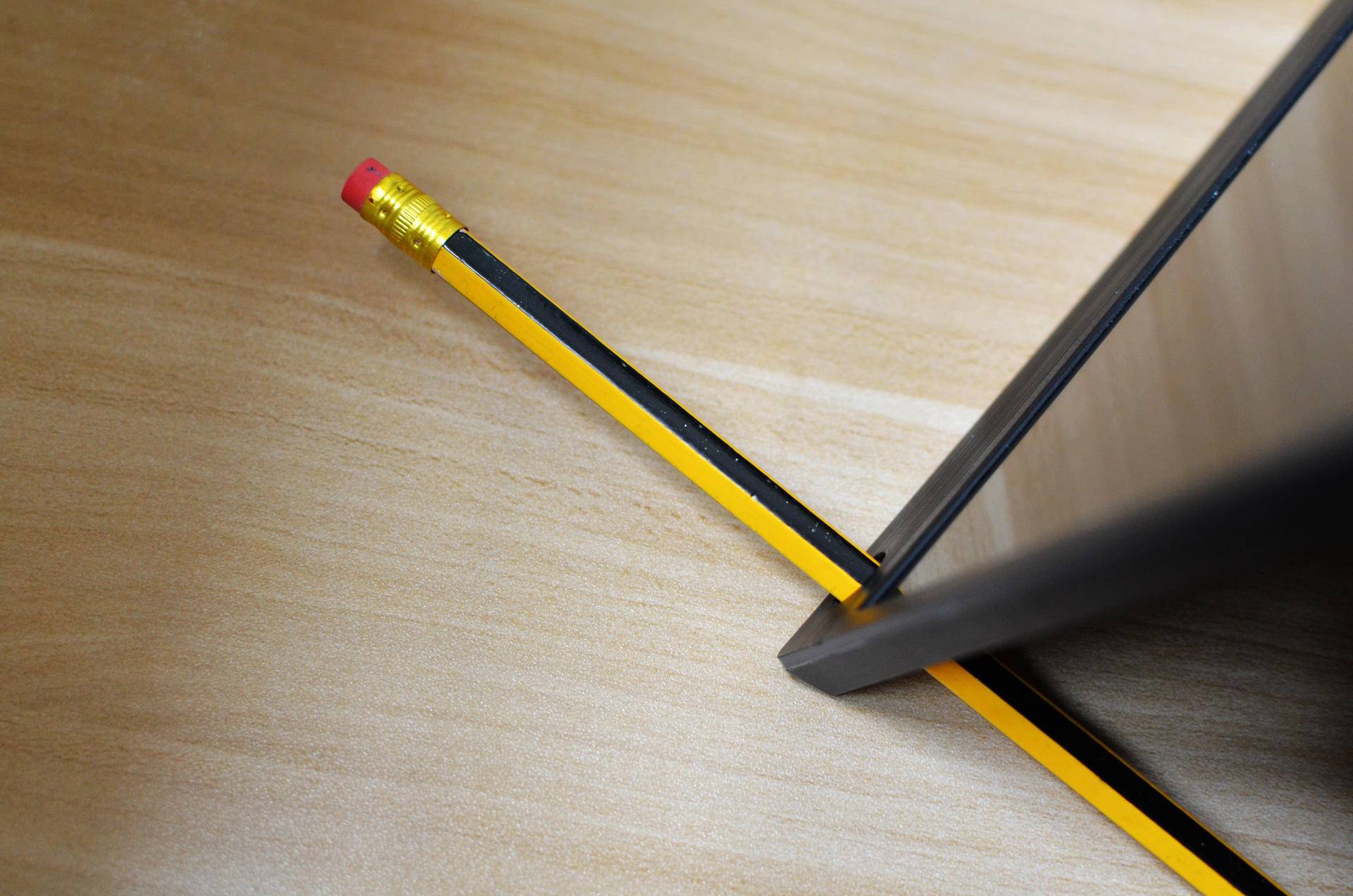 给华为mate20换带框屏幕总成,给华为mate20手机换屏幕