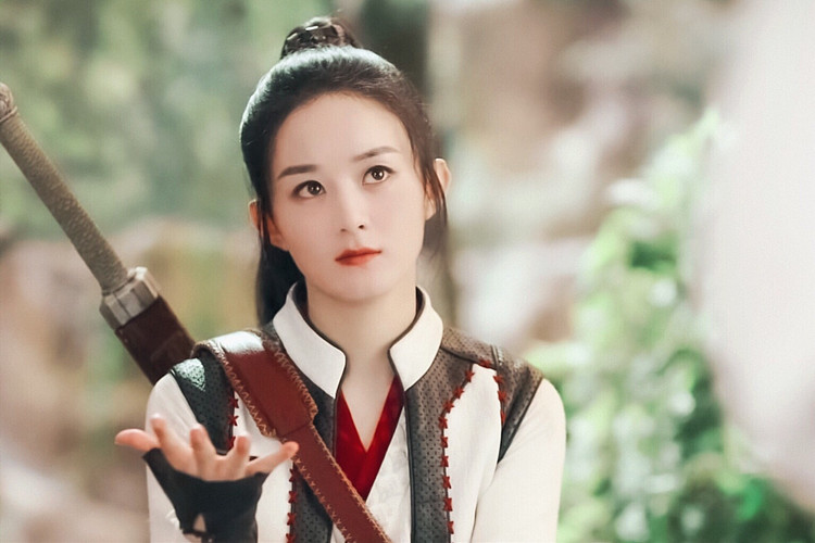 这是谢允设计的刀匣子？表哥买家秀为阿翡试刀，8把大*刀砍**像开屏