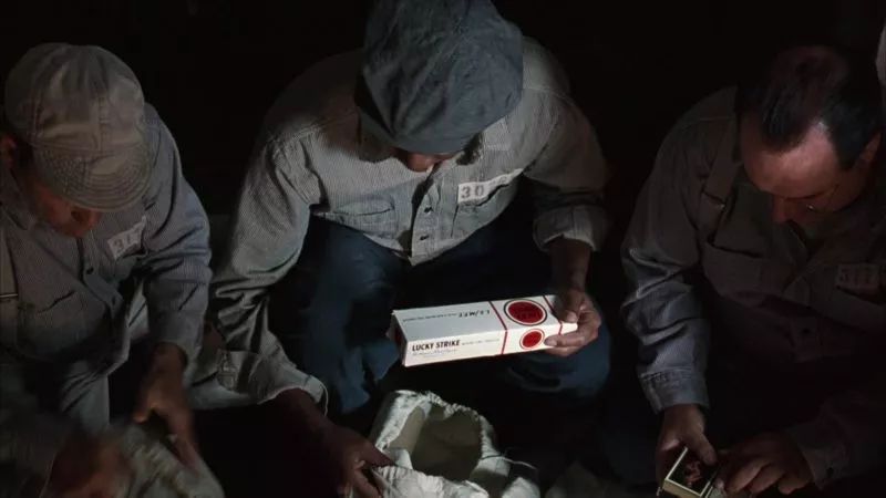 不抽烟的007，还酷吗？