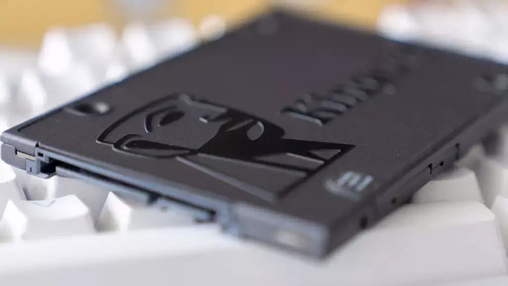 金士顿a400固态硬盘真的不好吗,固态硬盘三星870evo和金士顿a400