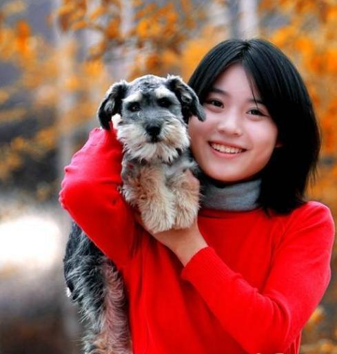 雪纳瑞和什么品种一起养比较好,雪纳瑞母的好养还是公的好养