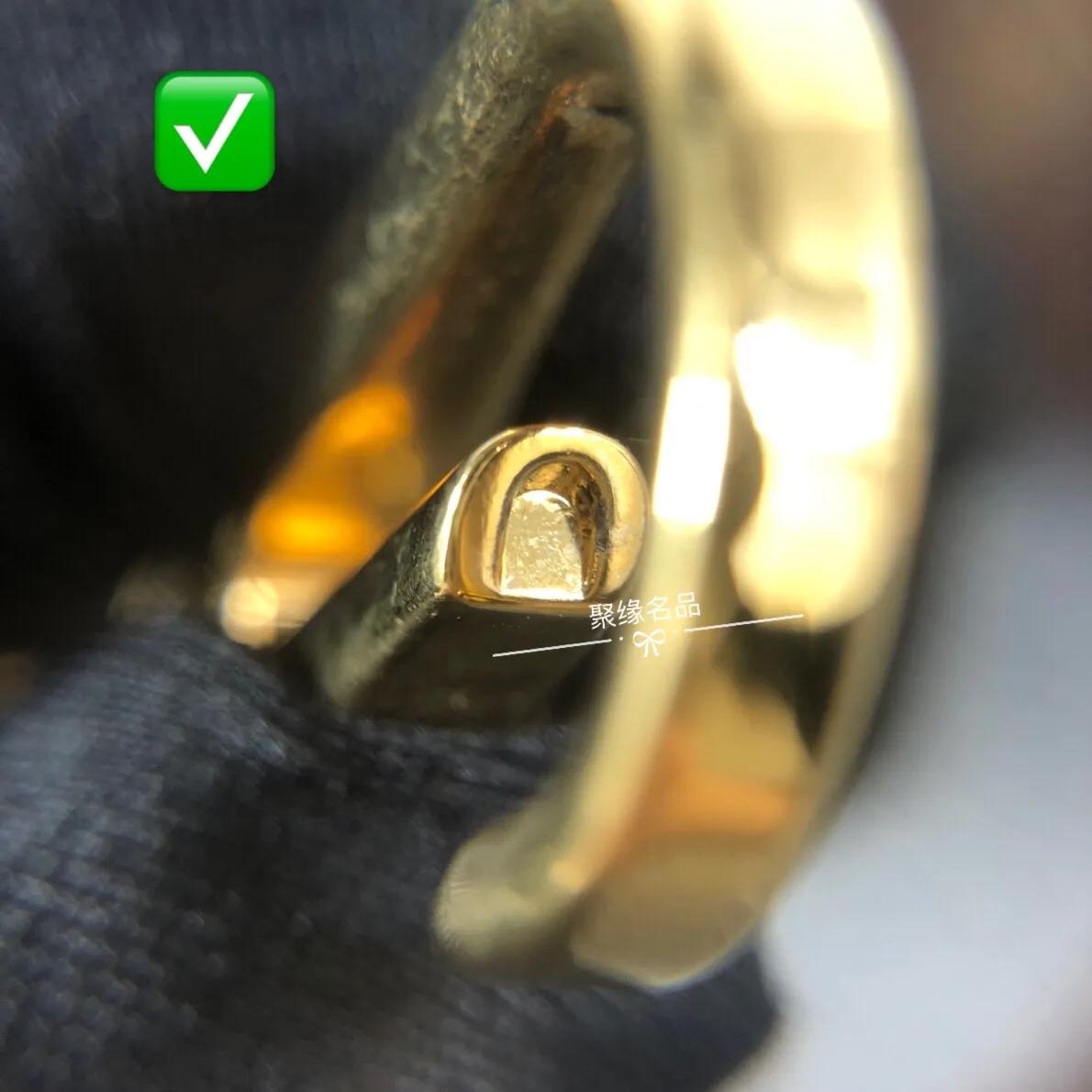 朋友从国外带回来的宝贝,朋友出去旅游带回的礼物