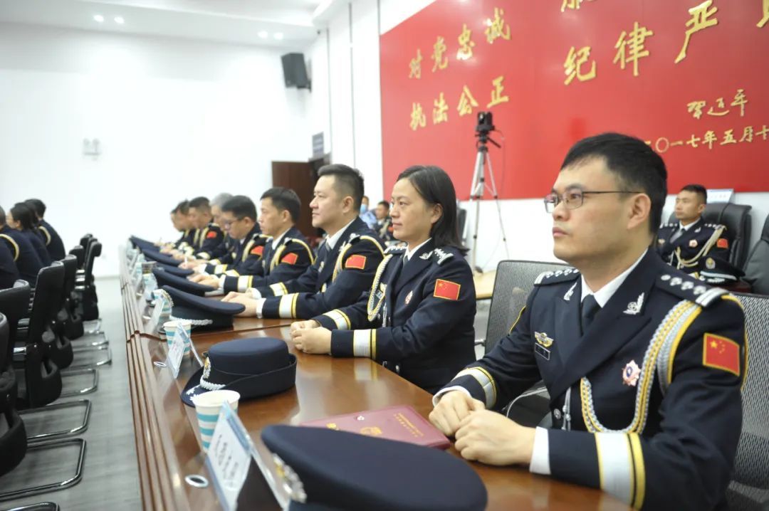 警礼服列装仪式合影,警礼服的列装充分体现了什么