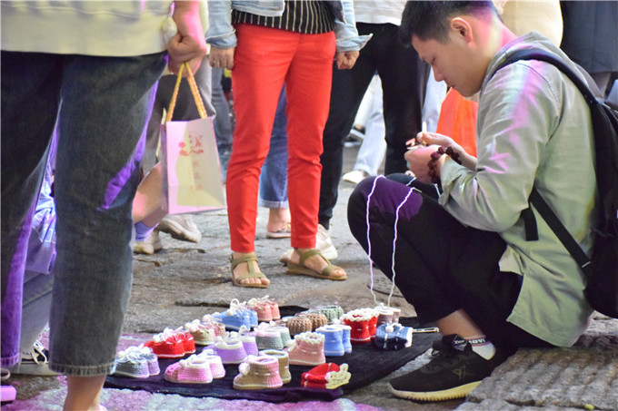 长沙网红街美食一条街最近拍的,长沙网红打卡地美食一条街