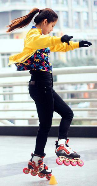 轮滑自由式的基础知识理论,轮滑技术分析