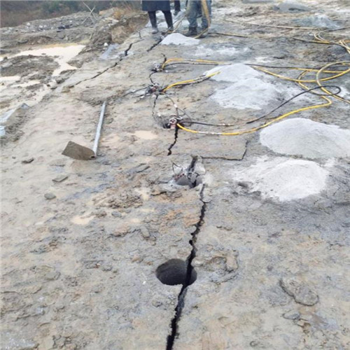 有什么方法可以快速打开石头,膨胀石头劈开方法