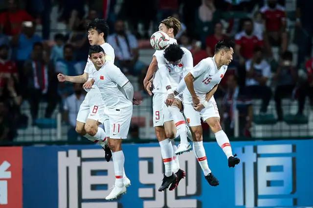 中国足协怎样来拯救中国足球,追问国足1:5惨败足球之夜