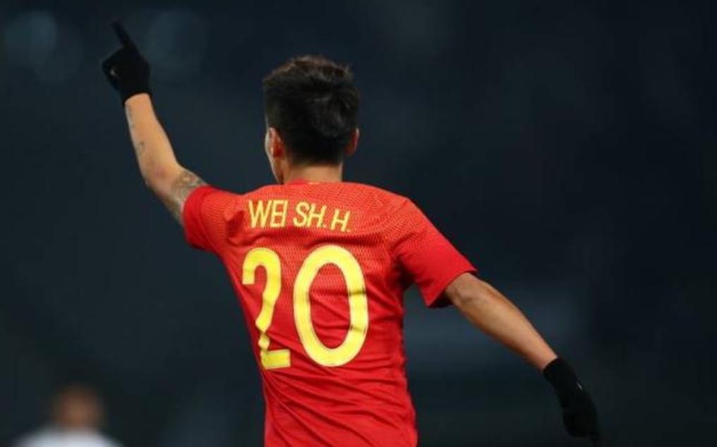 里皮重新接手国足带来新希望,17岁一战成名彻底征服里皮