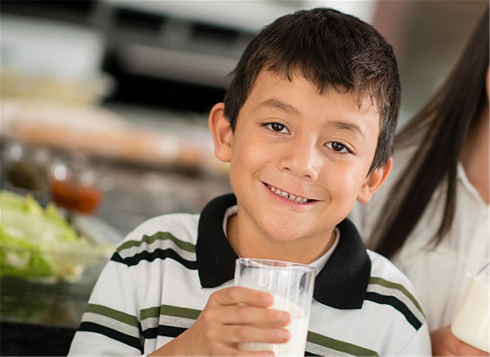 孩子身体缺钙，乳制品摄入真的不能少