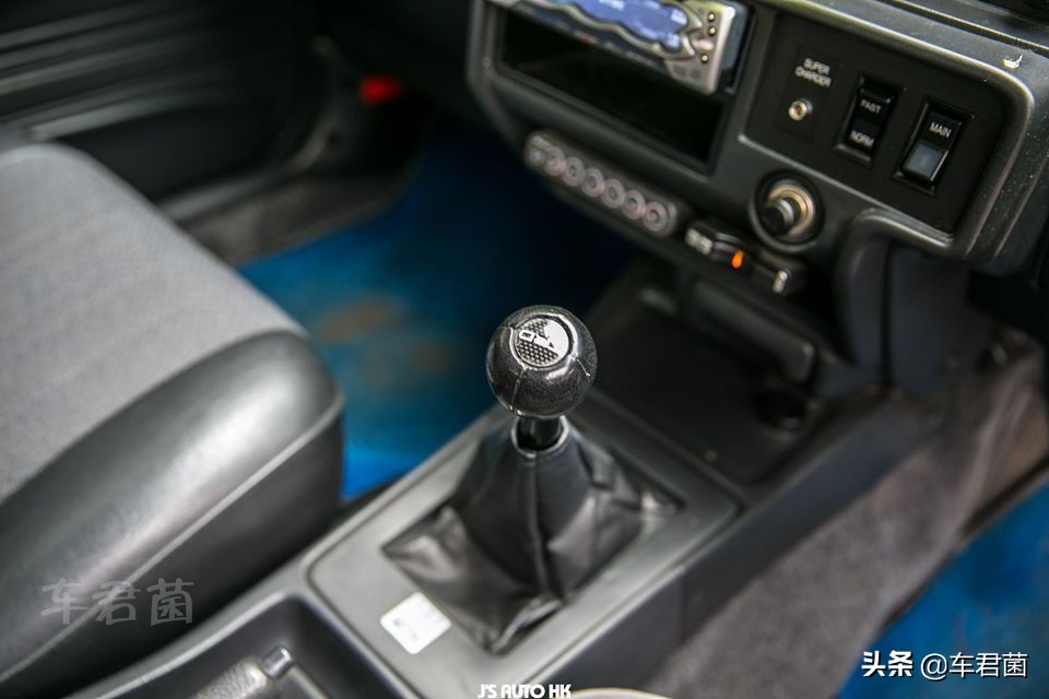 丰田皇冠出租车多美卡,丰田皇冠老款出租车