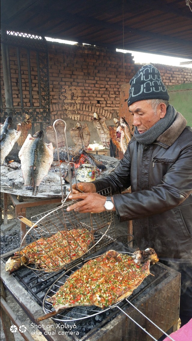 巴扎烤羊肉,巴扎烧烤