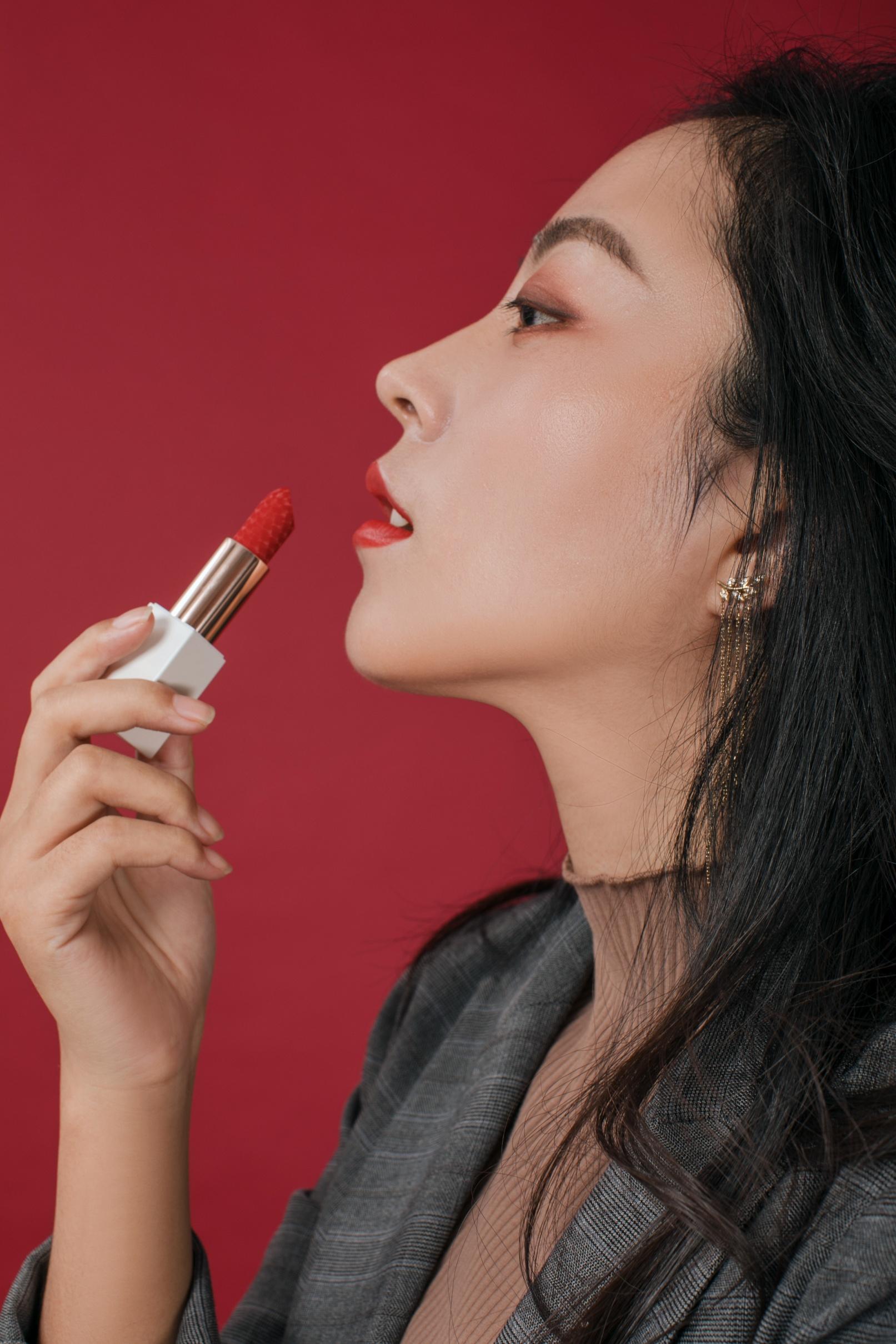 彩石姐姐视频讲解,彩石姐姐讲解视频