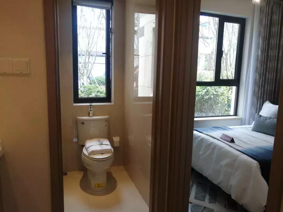 武汉地铁总价30万精装修房子,武汉地铁精装三房