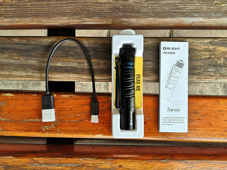 olight傲雷baldrs小型强光战术手电,我就是与众不同女声完整版