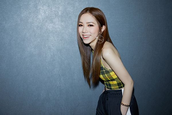 邓紫棋光年之外周杰伦评委,邓紫棋打破了周杰伦的纪录