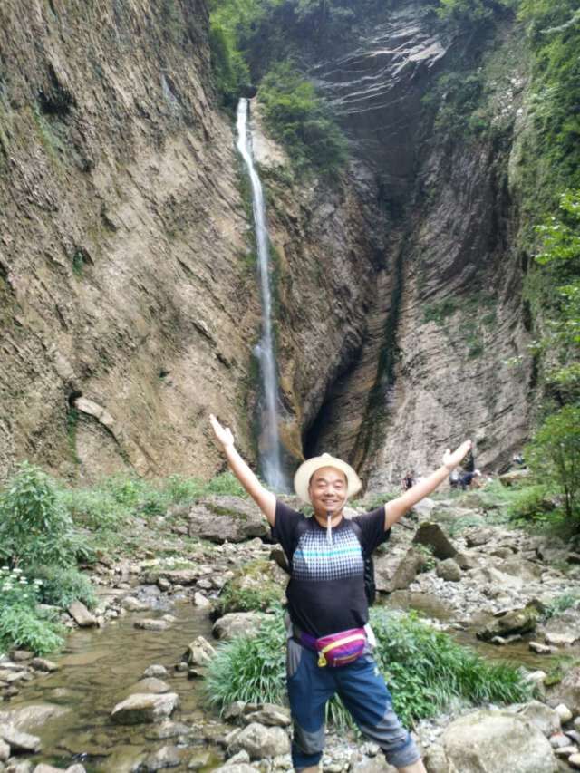 西漂湾瀑布群,建始西漂湾瀑布群