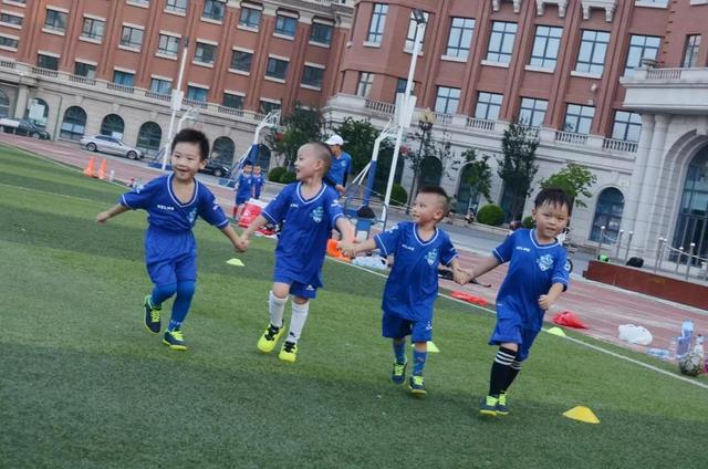 贺岁杯足球赛天津,天津市第二届儿童足球联赛