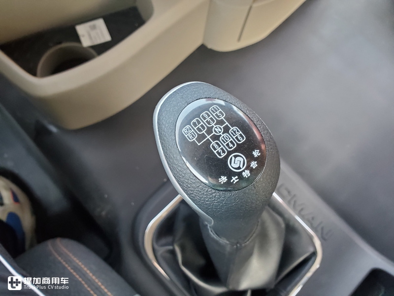 德龙新m3000老款改新款,德龙2019款新m3000