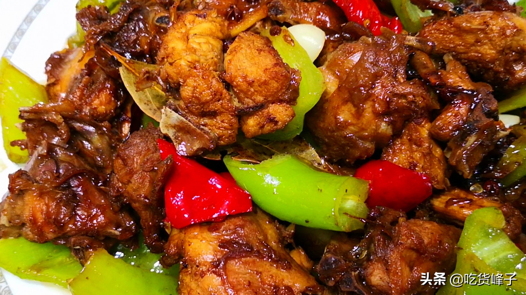 谢大脚小鸡炖蘑菇,谢大脚铁锅炖