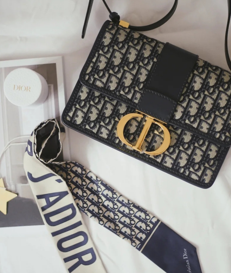 2020年流行什么包包女款,最百搭不过时的包包款式