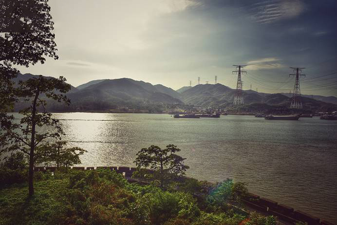 全新一代瑞虎8穿越剑门关,全新一代瑞虎8十万人百城公测