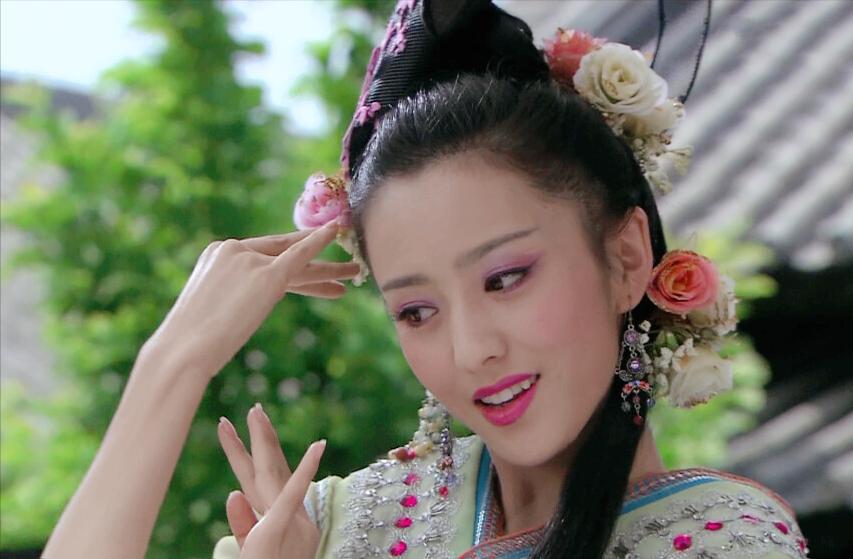 妖妇有五种媚态，潘金莲具备三种，西门庆已经招架不住