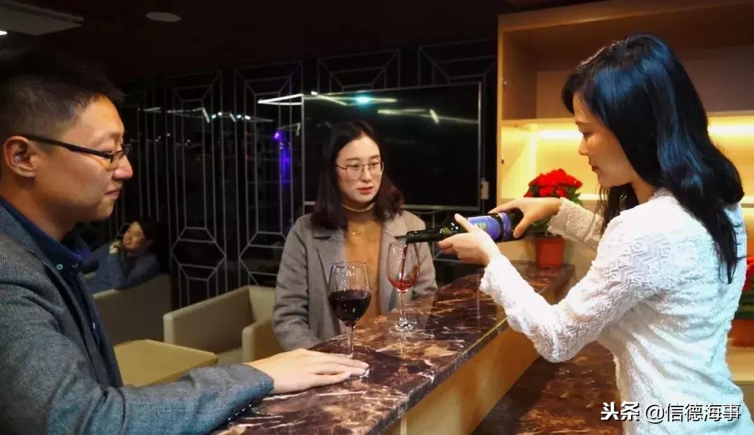 中韩客滚航线,探秘首艘国产大邮轮