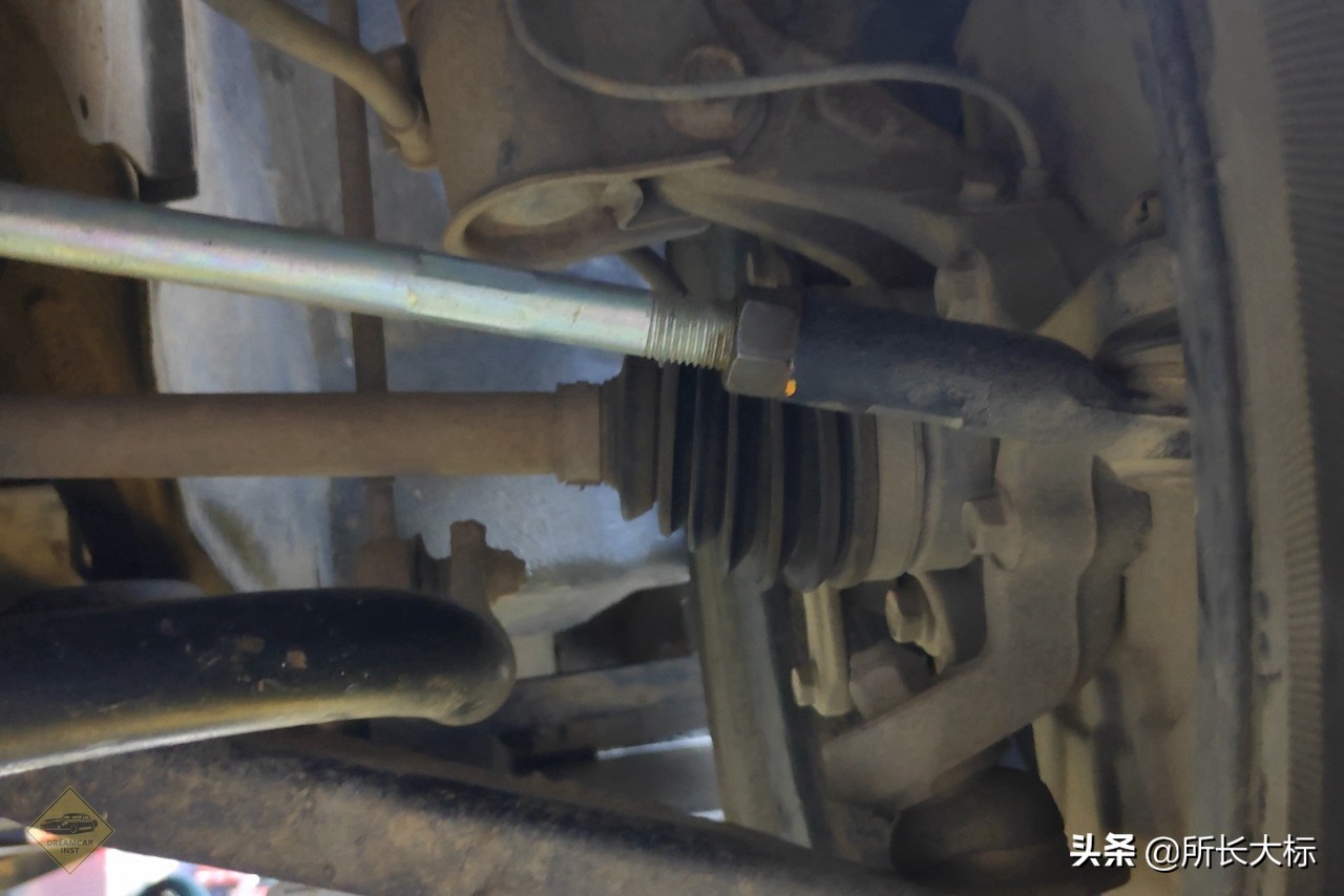 铃木维特拉整备重量是多少,铃木维特拉自驾游越野视频