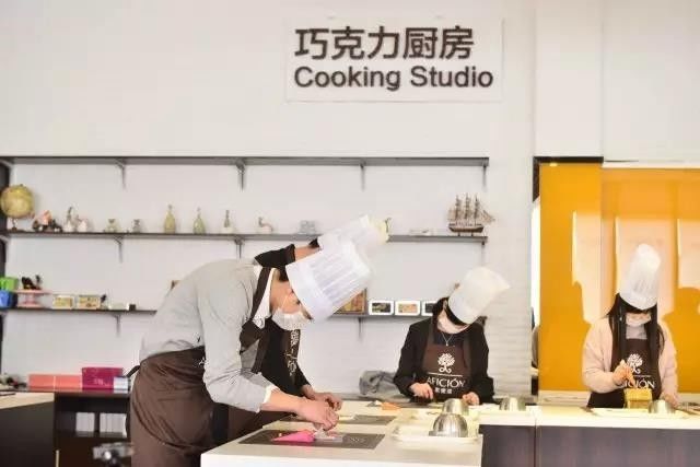 查理和巧克力工厂亲子体验,查理和巧克力工厂有实景吗