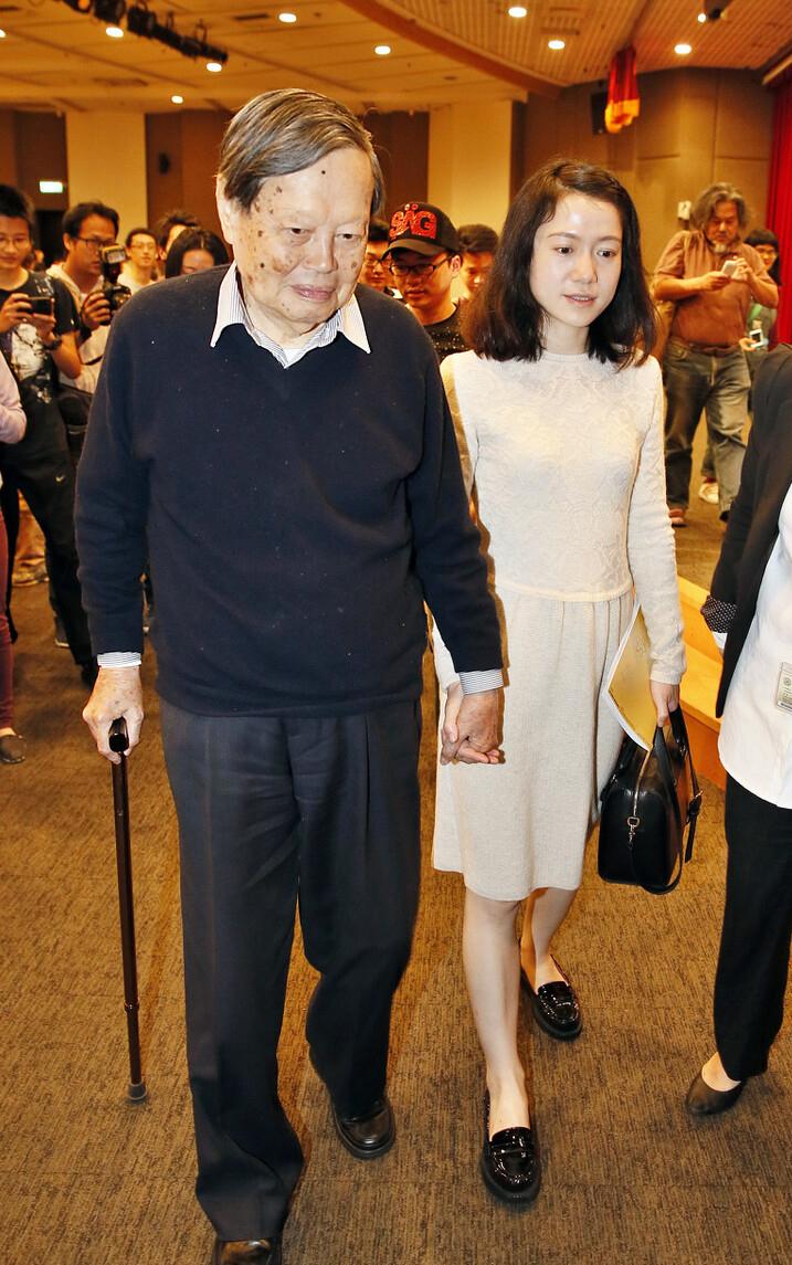 翁帆与杨振宁子女合影,翁帆与杨振宁结婚原因