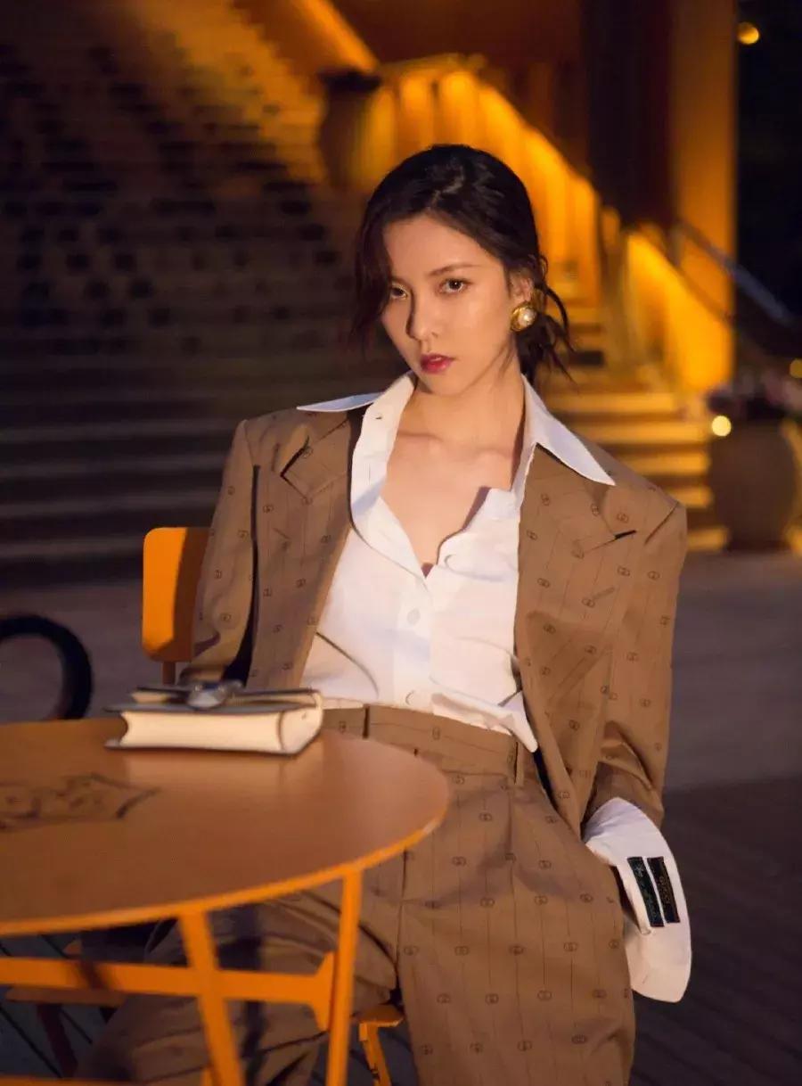 欧阳娜娜沐浴油,买了欧阳娜娜的产品