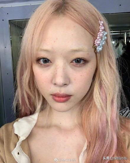 欧阳娜娜、宋祖儿都化过，承包热搜的雀斑妆到底有什么魔力