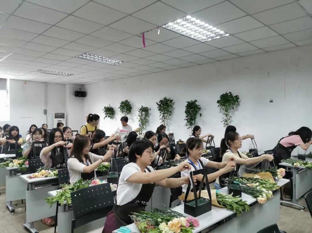 遇见杰出雇主图片,遇见杰出雇主