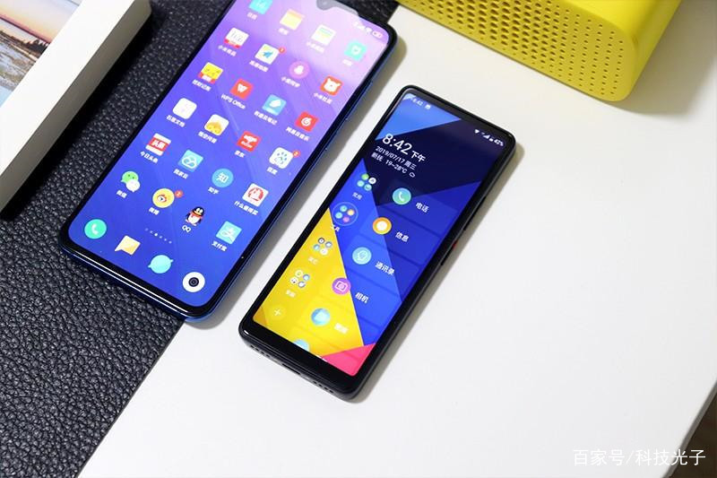 年轻人的第一台旗舰遥控器！多亲AI助手Qin2测评