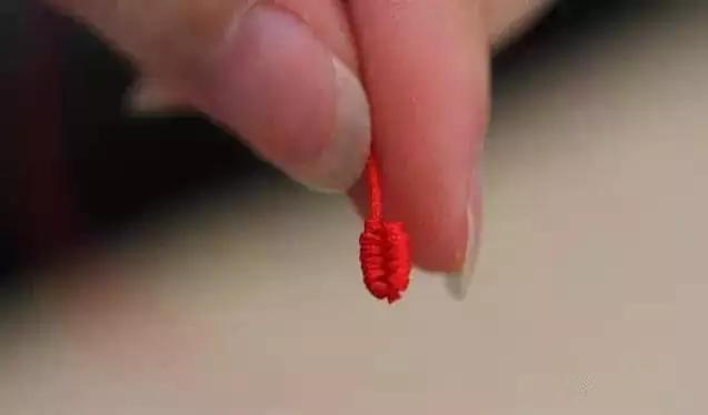 手工编绳怎么打结球,塑料手编绳如何打结