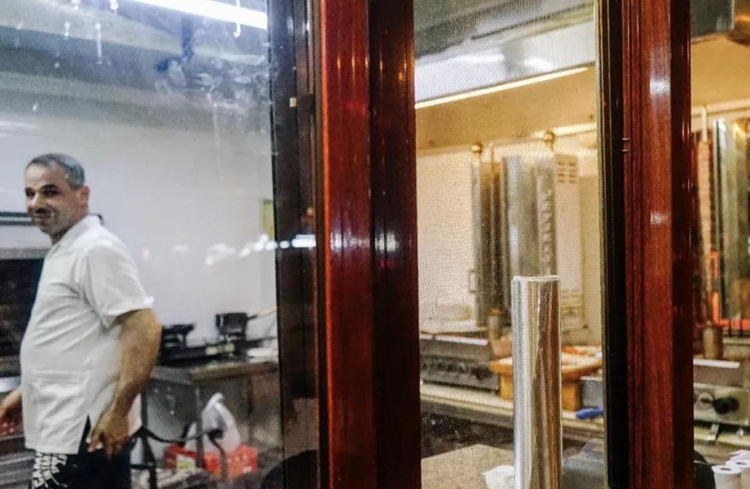 叙利亚男孩建家园,叙利亚男子安家