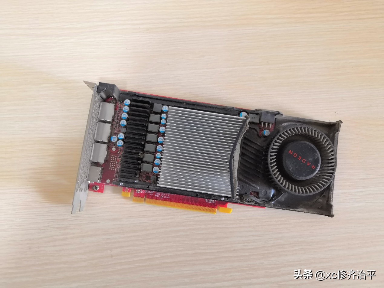 300元在拼多多买的rx580显卡,300块多的rx580