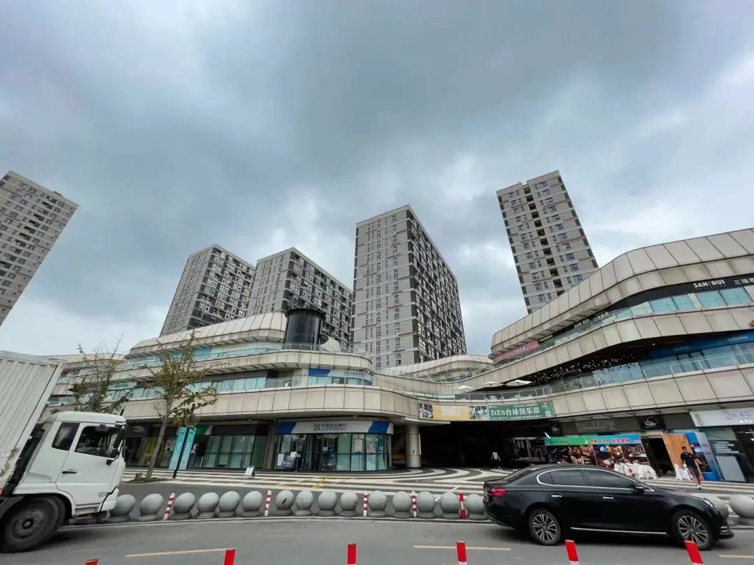 对上海人的疑问,对曹雪芹的疑问