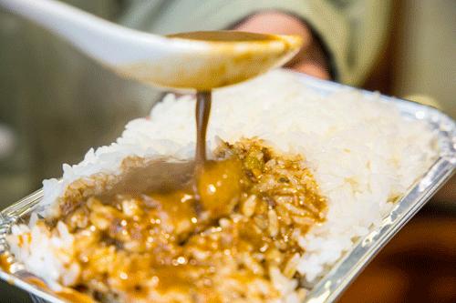 靠着这道菜这家店火了二十年,这家店仅凭一道菜火爆多年